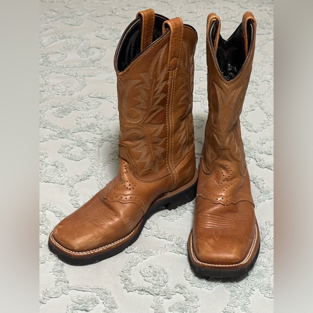 Ladies Laredo western boots.